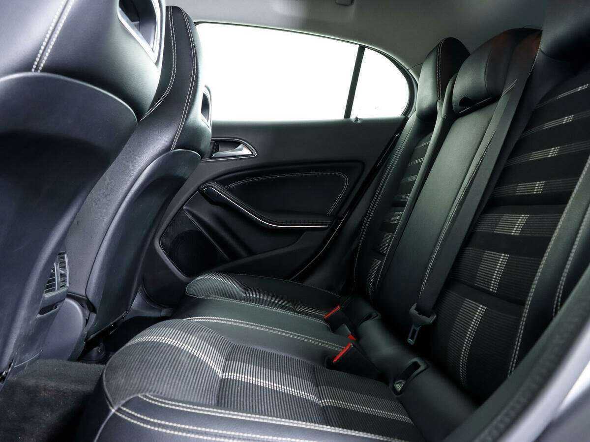 Mercedes-Benz GLA 250, 2017 Фото №9