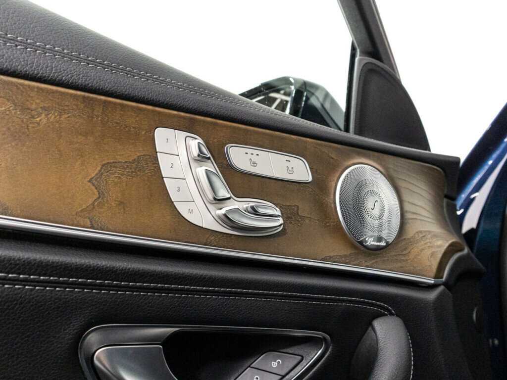 Mercedes-Benz E-Класс 200, 2017 Фото №20