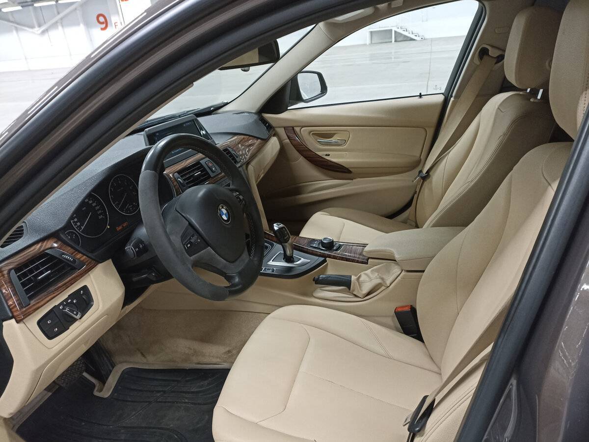 BMW 3 серии 320i, 2013 Фото №16