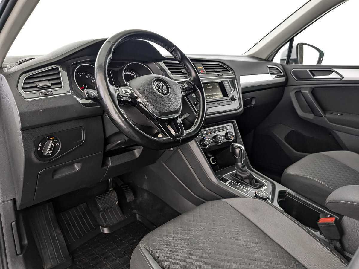 Volkswagen Tiguan, 2017 Фото №11
