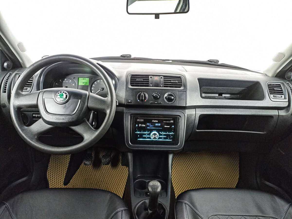 Skoda Fabia, 2012 Фото №12