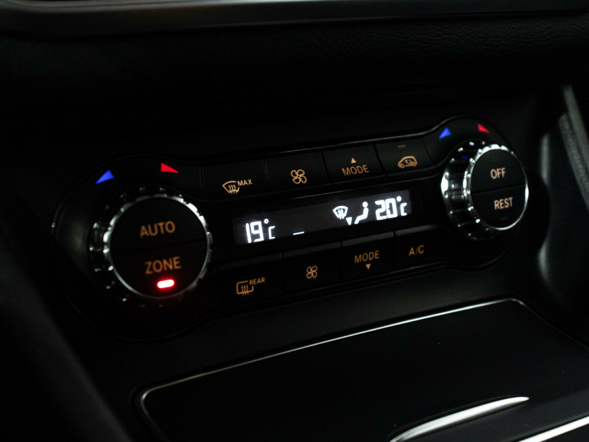 Mercedes-Benz GLA 250 I (X156) Рестайлинг, 2017 Фото №15