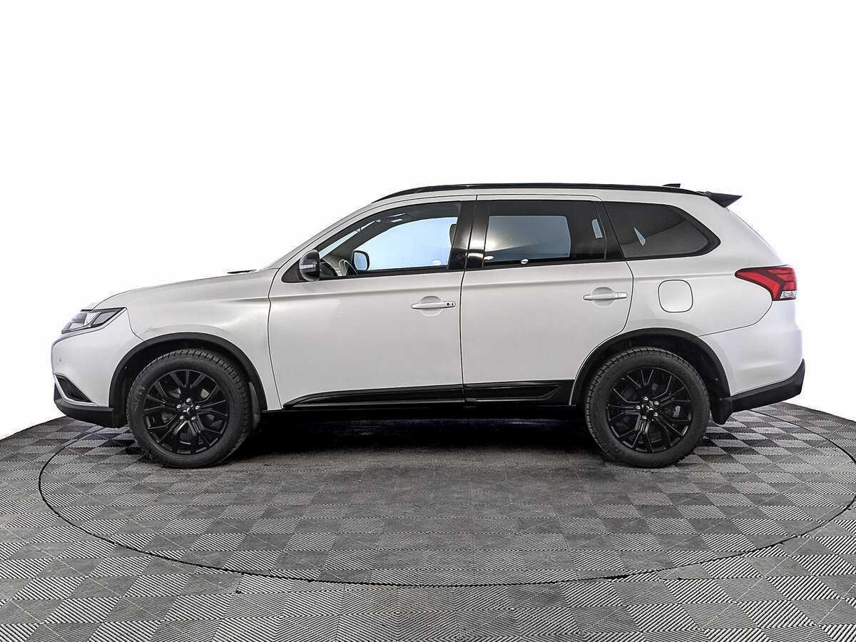 Mitsubishi Outlander, 2022 Фото №8