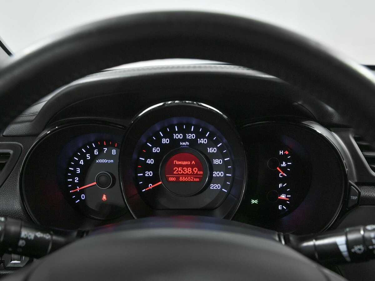Kia Rio 5-speed, 2012 Фото №6