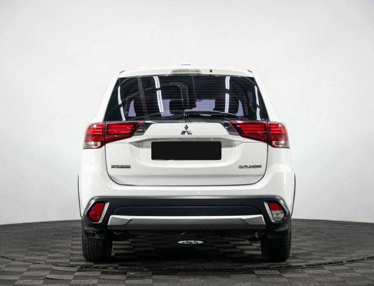 Mitsubishi Outlander, 2018 Фото №5