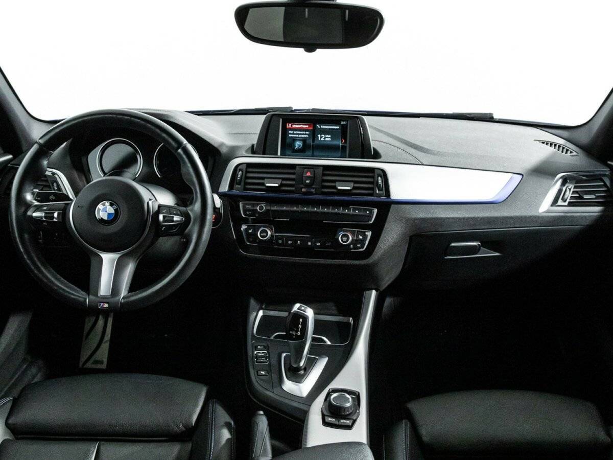 BMW 1 серии 118i, 2018 Фото №13