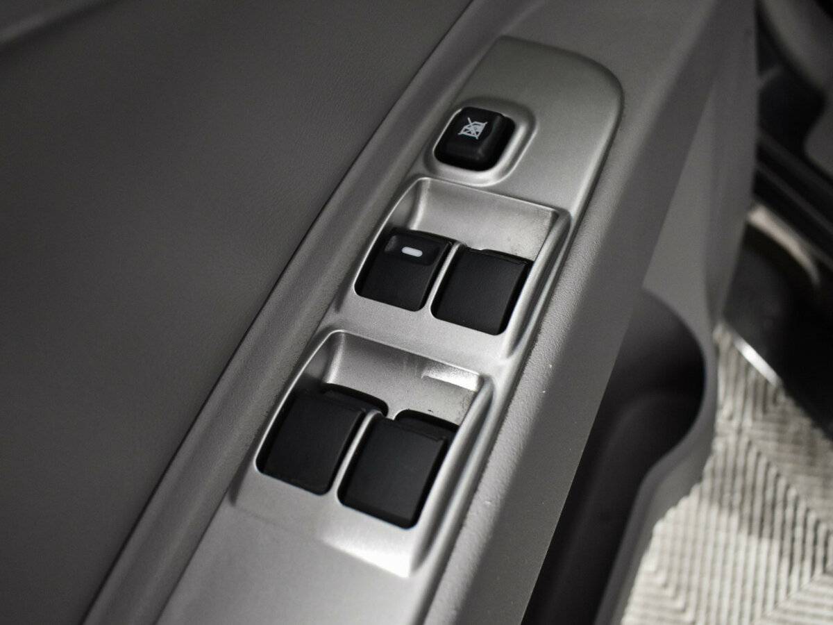 Mitsubishi Pajero Sport II, 2012 Фото №12