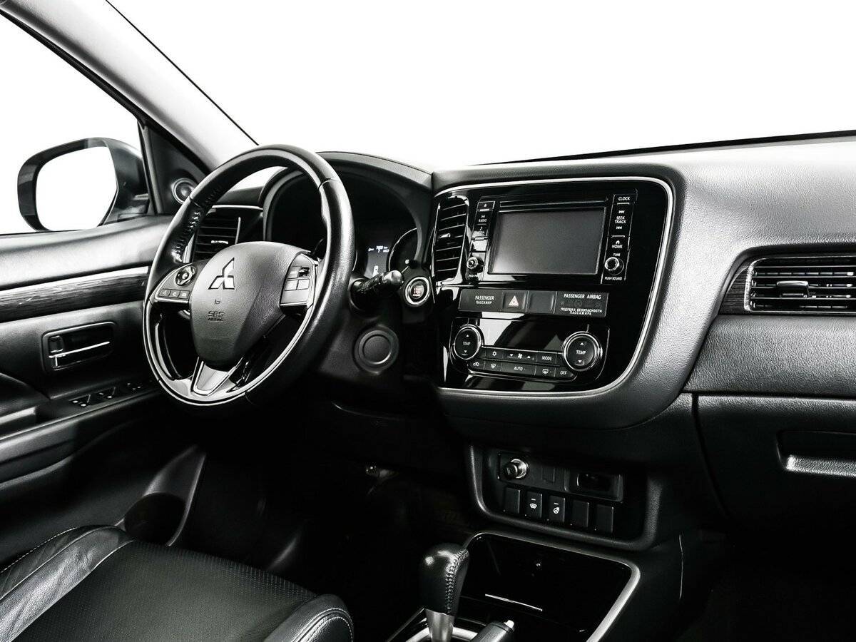 Mitsubishi Outlander, 2017 Фото №9