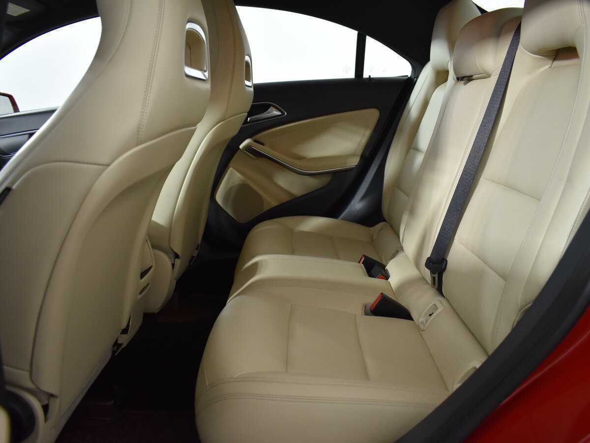Mercedes-Benz CLA 200, 2013 Фото №8
