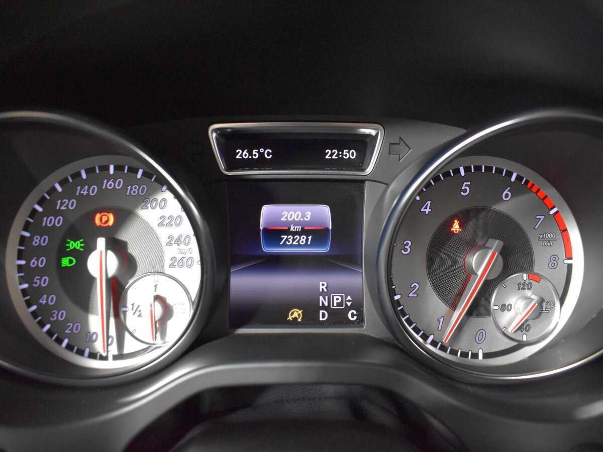 Mercedes-Benz GLA 250, 2016 Фото №15