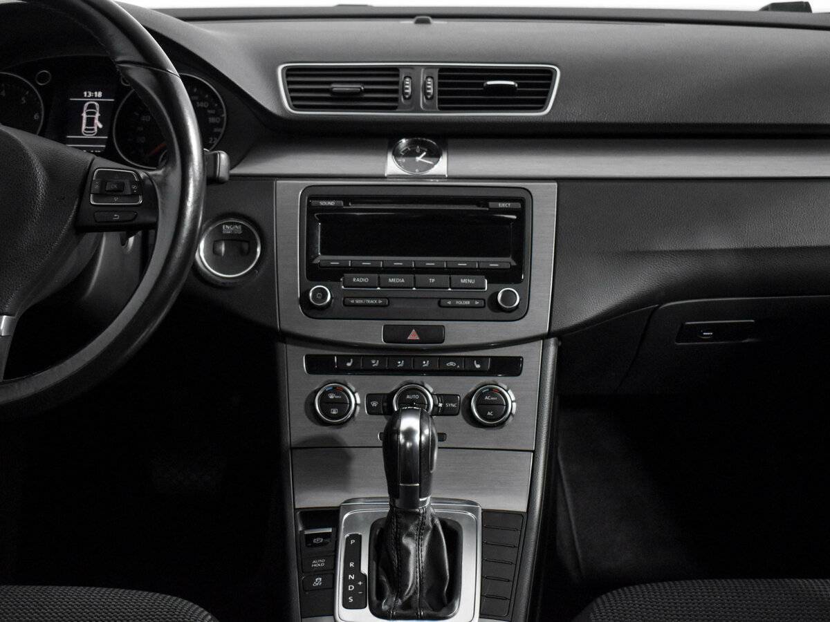 Volkswagen Passat, 2012 Фото №14