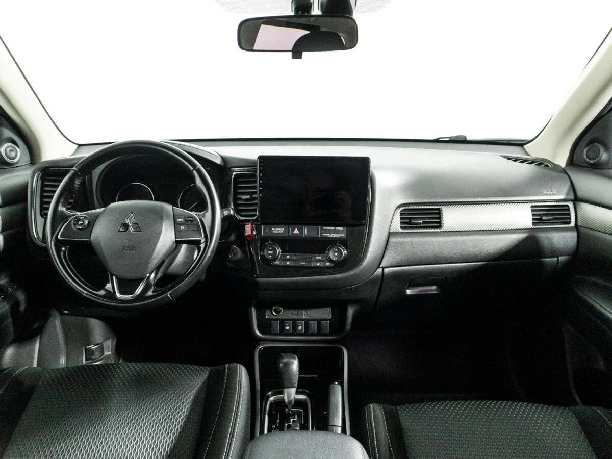 Mitsubishi Outlander, 2017 Фото №13
