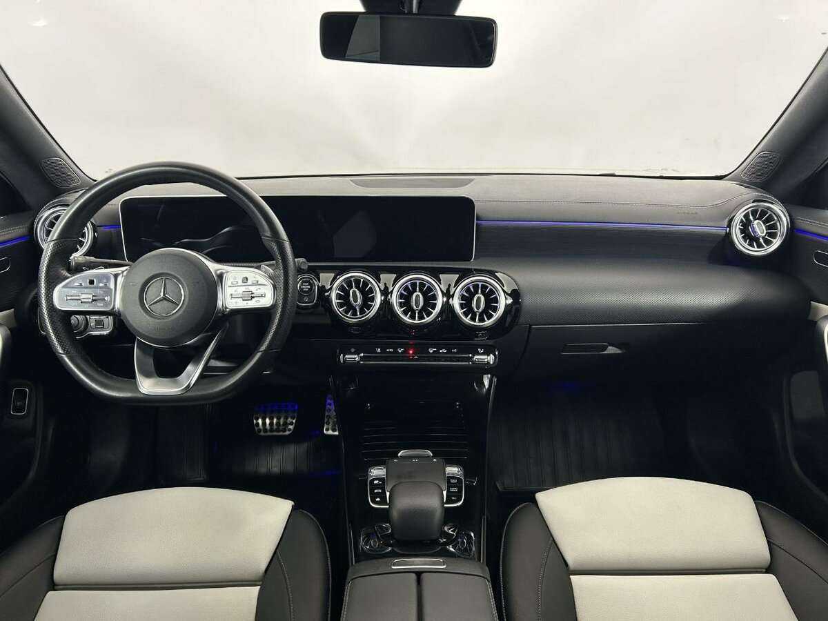Mercedes-Benz CLA 200, 2019 Фото №7