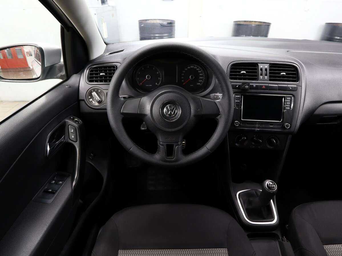 Volkswagen Polo, 2012 Фото №17