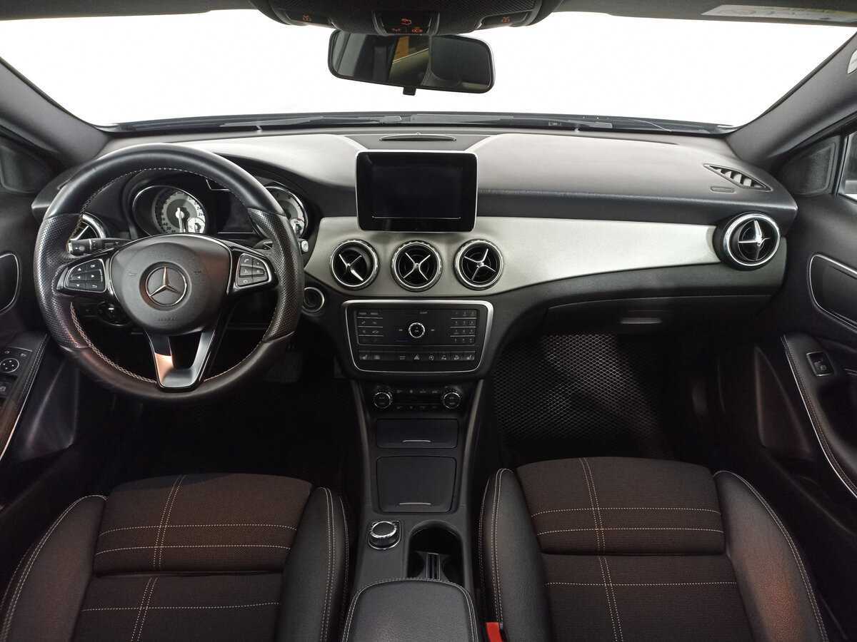 Mercedes-Benz GLA 250, 2015 Фото №14