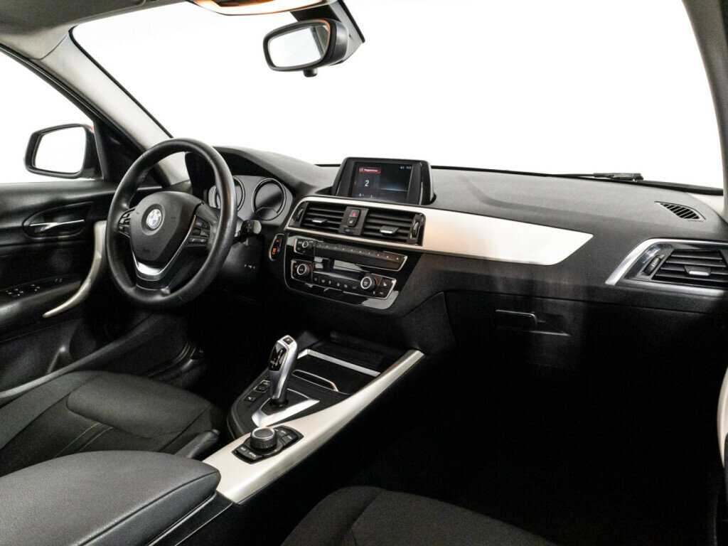 BMW 1 серии 118i, 2017 Фото №9
