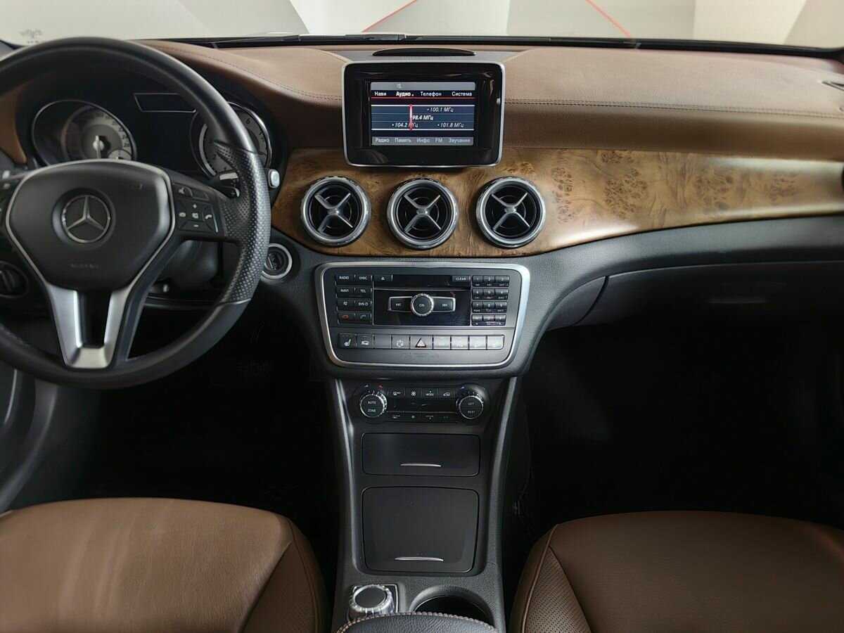 Mercedes-Benz GLA 250, 2014 Фото №11