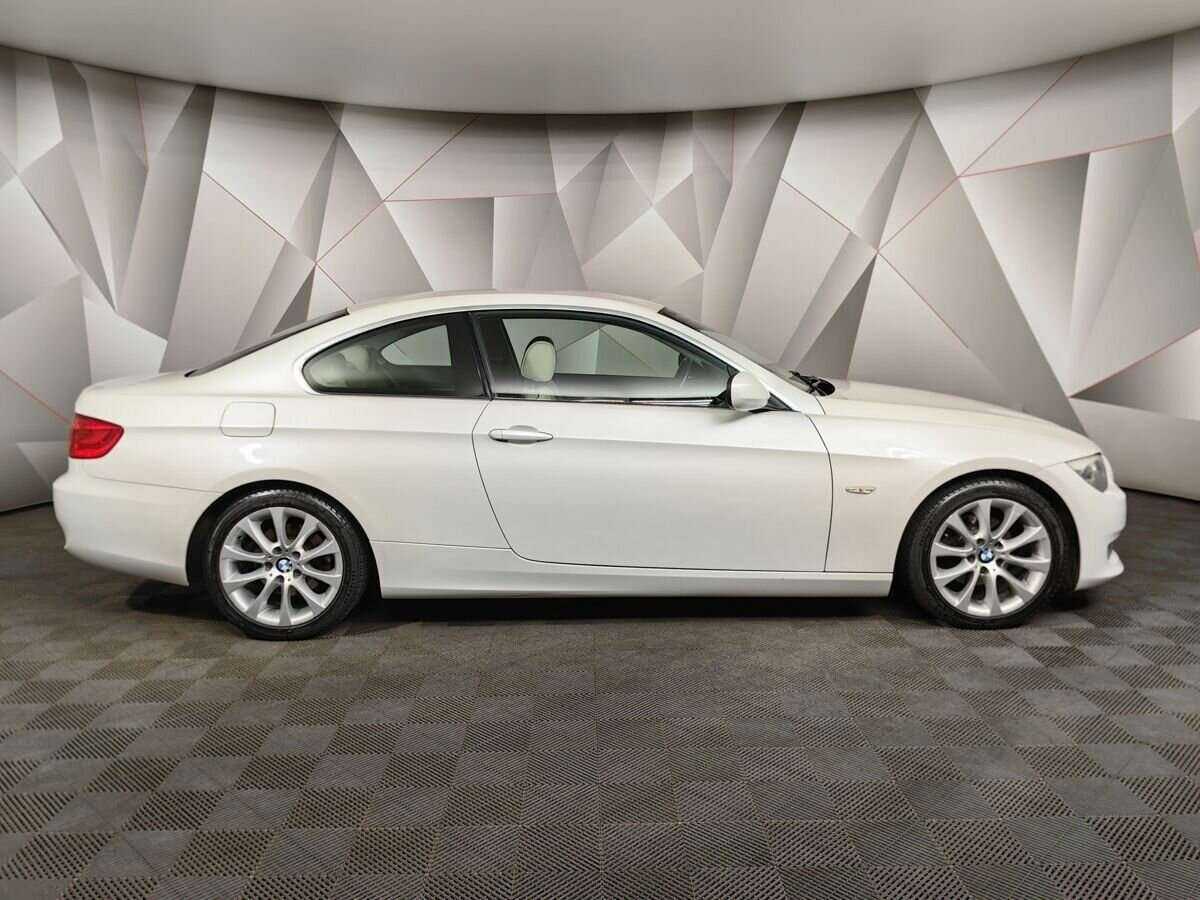 BMW 3 серии 320i, 2012 Фото №6
