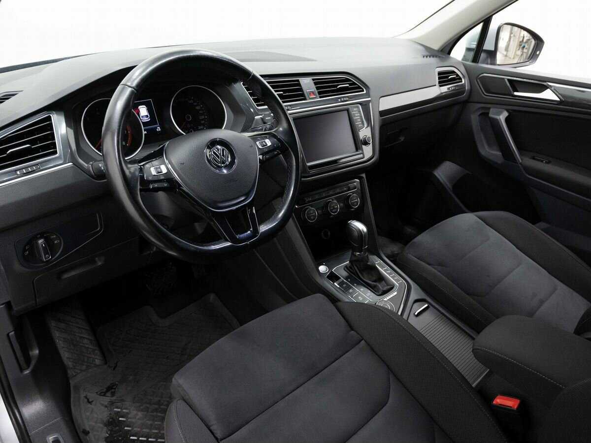 Volkswagen Tiguan, 2017 Фото №8