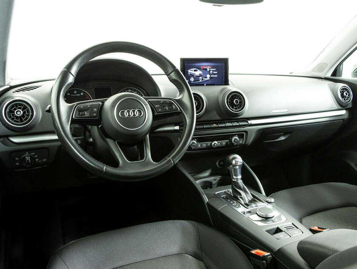 Audi A3, 2018 Фото №11