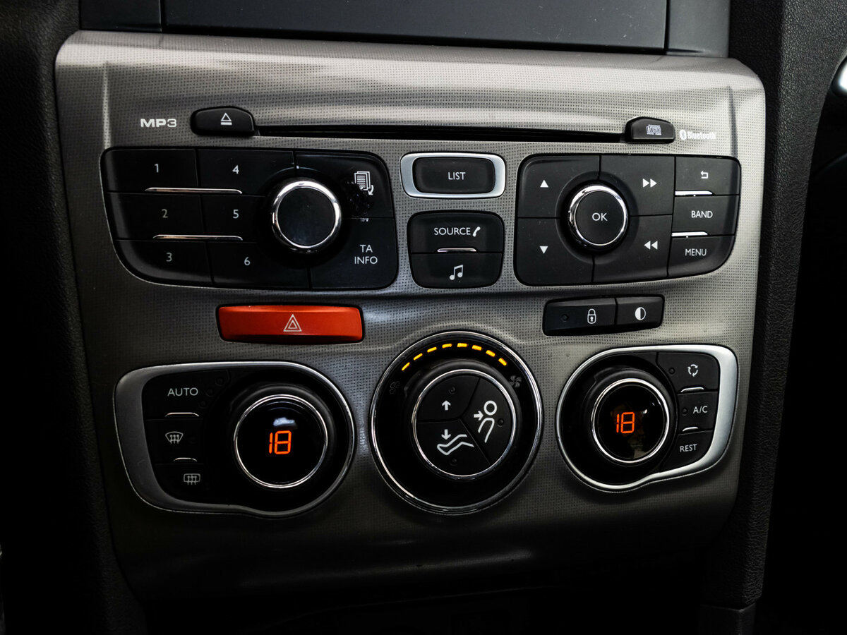 Citroen C4 II Рестайлинг, 2018 Фото №10