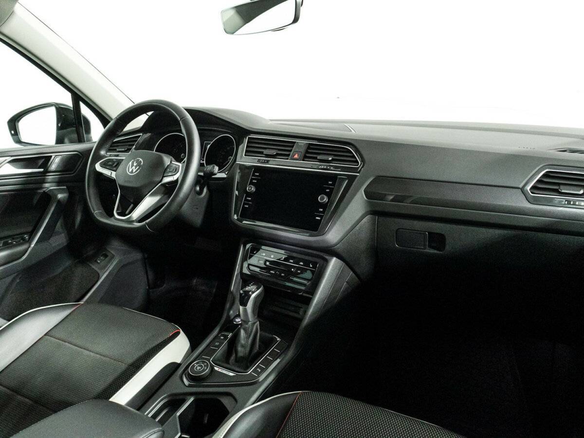 Volkswagen Tiguan, 2022 Фото №9