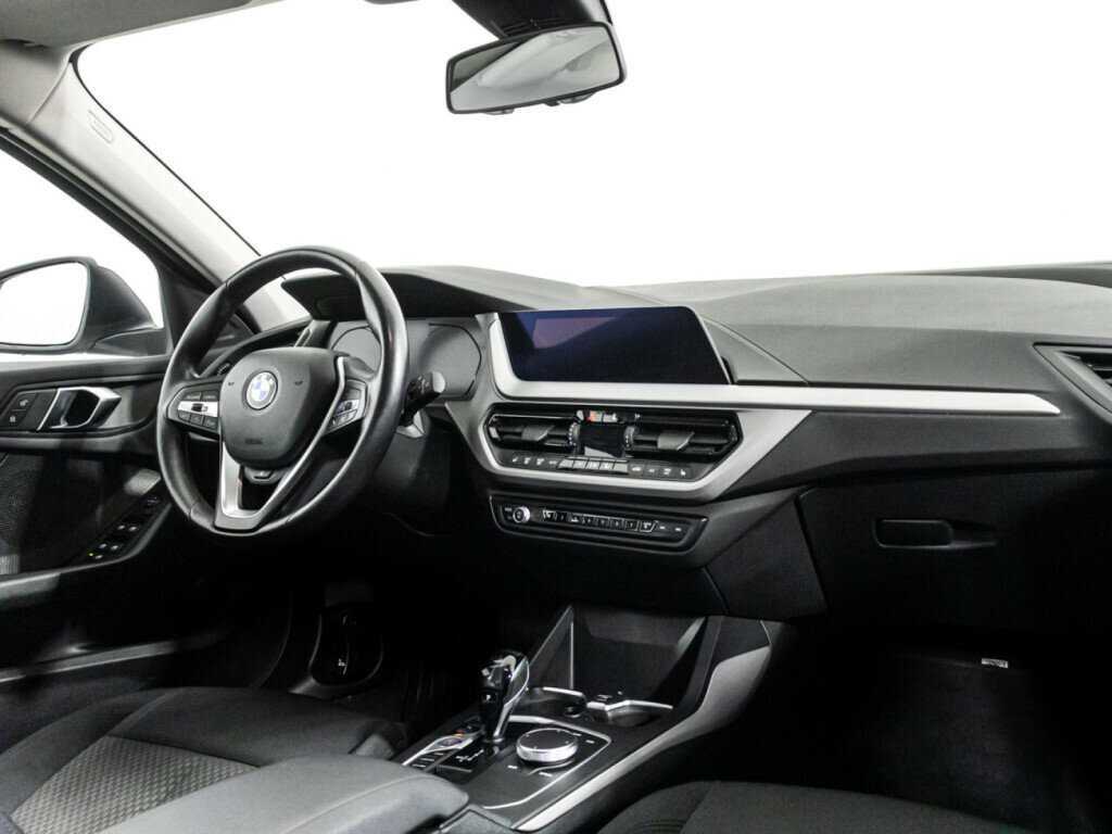 BMW 1 серии 120d xDrive, 2019 Фото №9