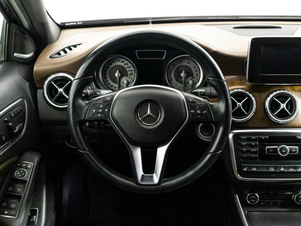 Mercedes-Benz GLA 250, 2014 Фото №14