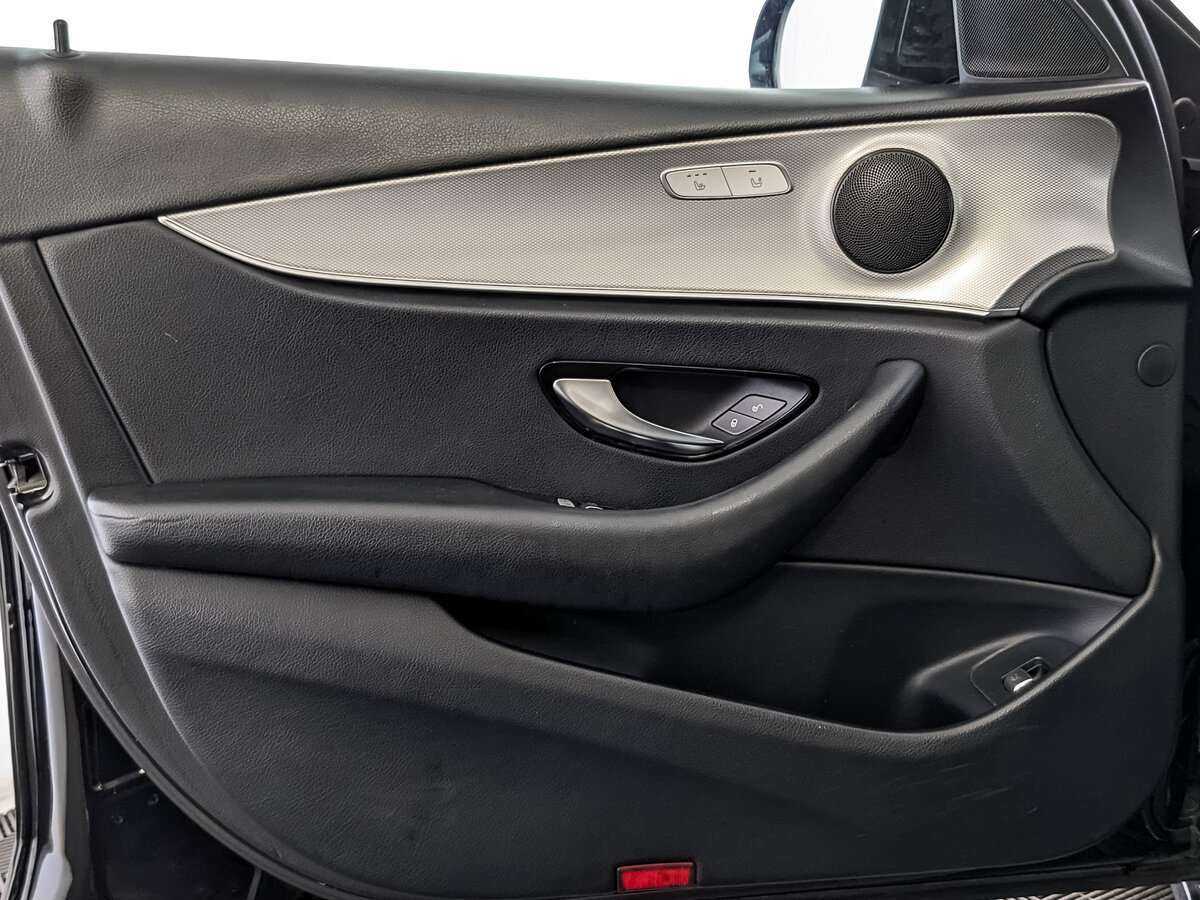 Mercedes-Benz E-Класс 200, 2018 Фото №15