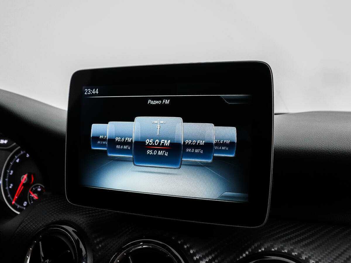 Mercedes-Benz GLA 250, 2017 Фото №14