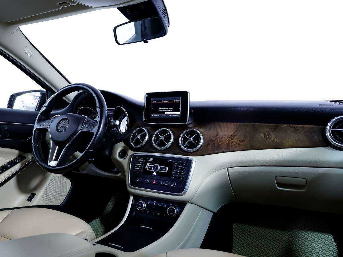 Mercedes-Benz GLA 200, 2015 Фото №7
