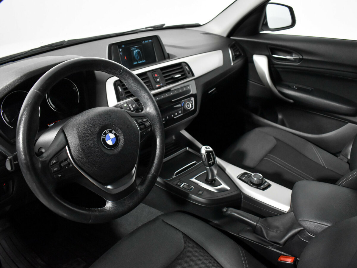 BMW 1 серии 118i II (F20/F21) Рестайлинг 2, 2018 Фото №9