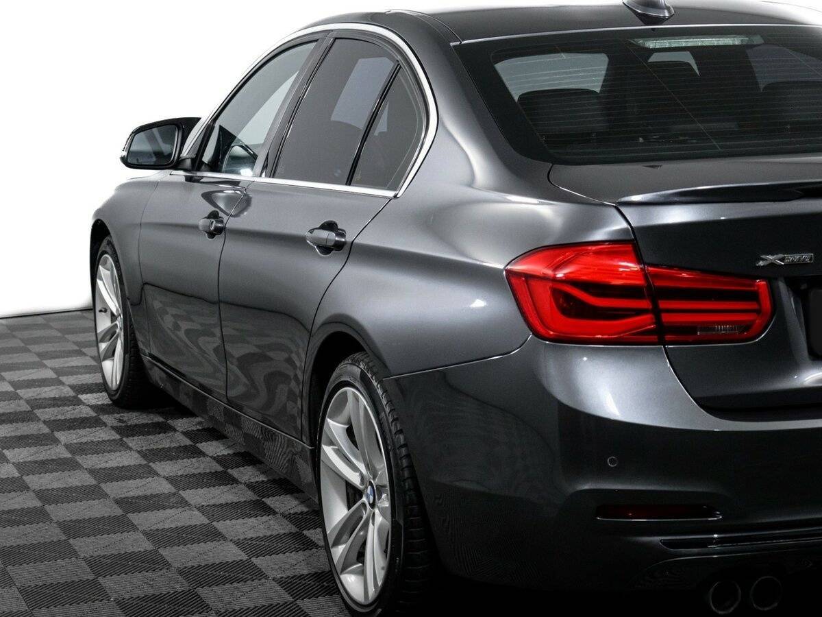 BMW 3 серии 330i xDrive, 2017 Фото №20