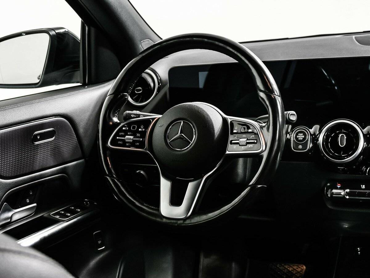 Mercedes-Benz GLA 200, 2021 Фото №13