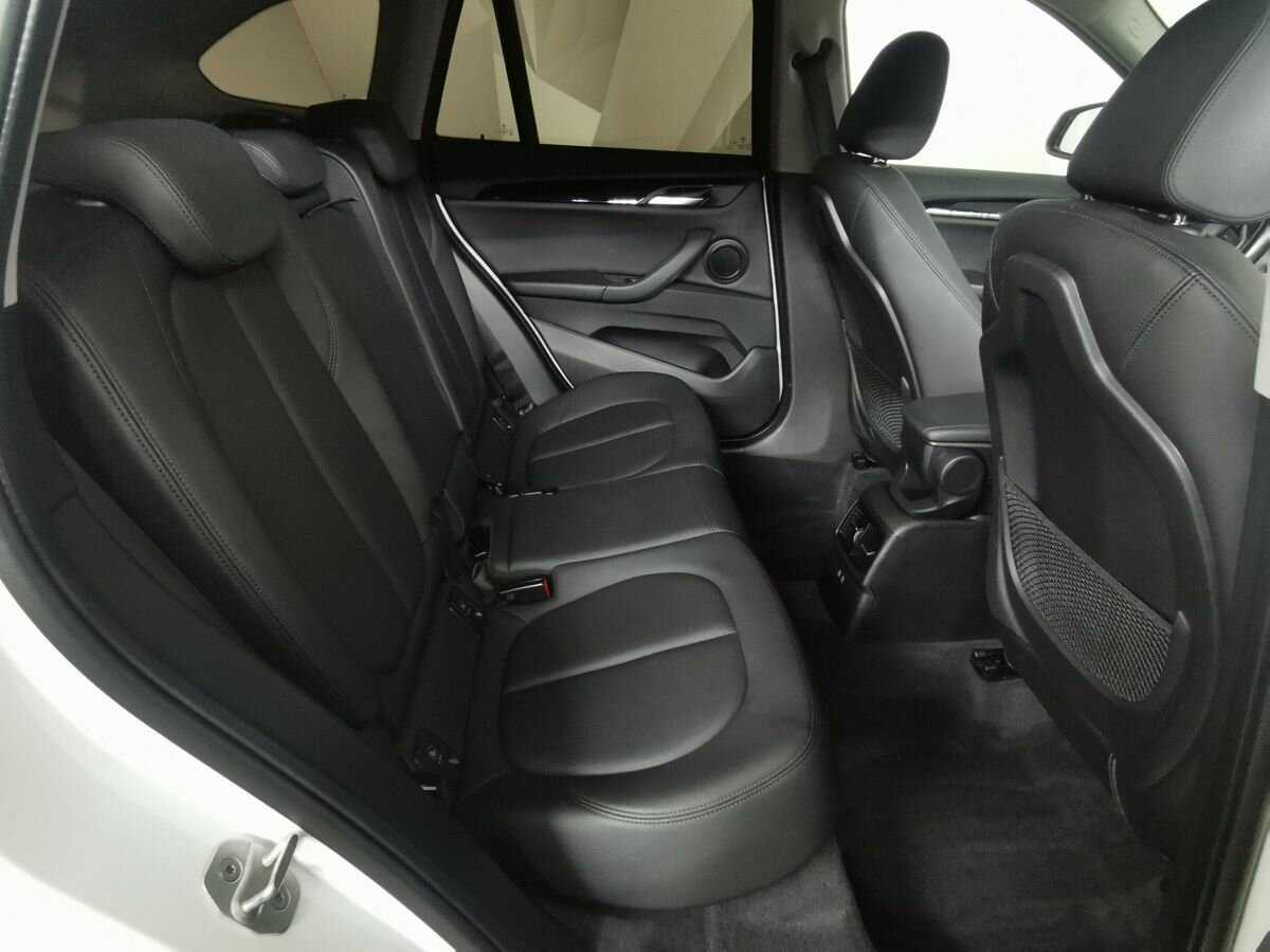 BMW X1 18i sDrive, 2020 Фото №12