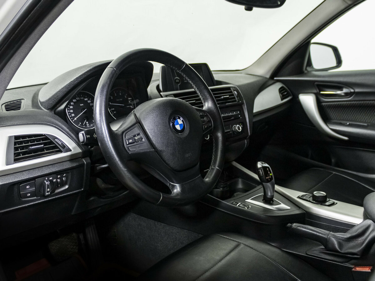 BMW 1 серии 116i II (F20/F21), 2012 Фото №9