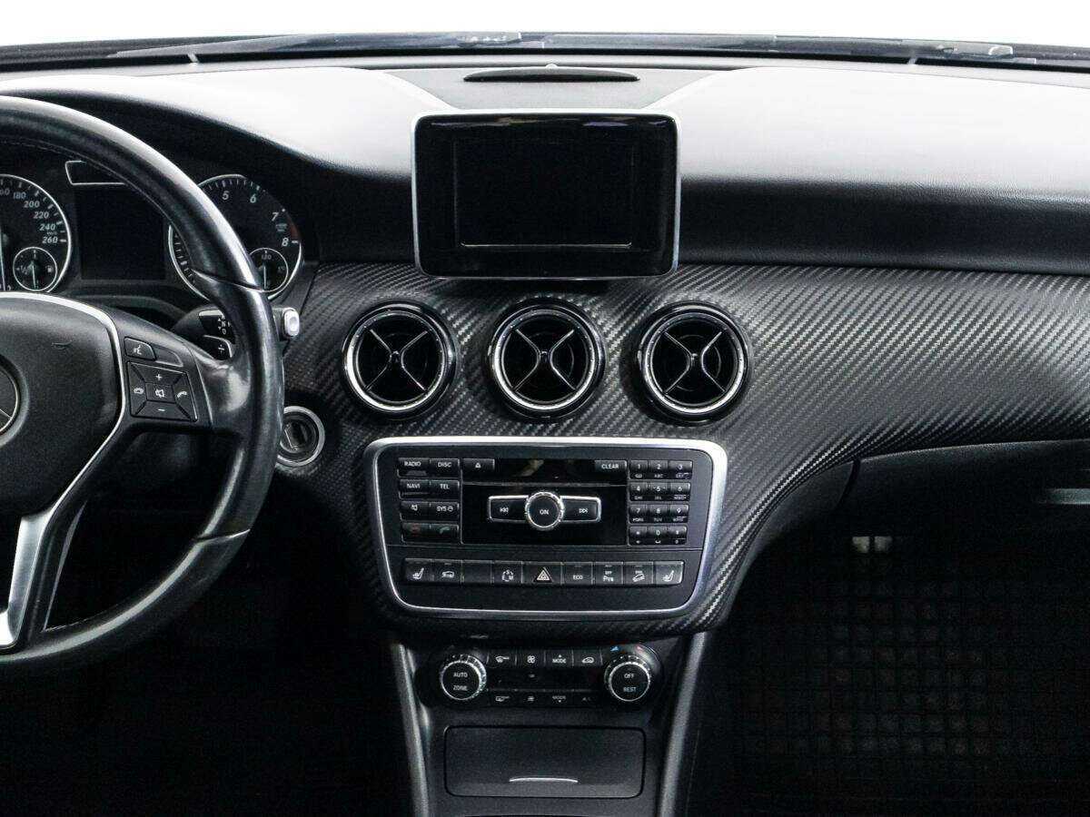 Mercedes-Benz GLA 250, 2014 Фото №14