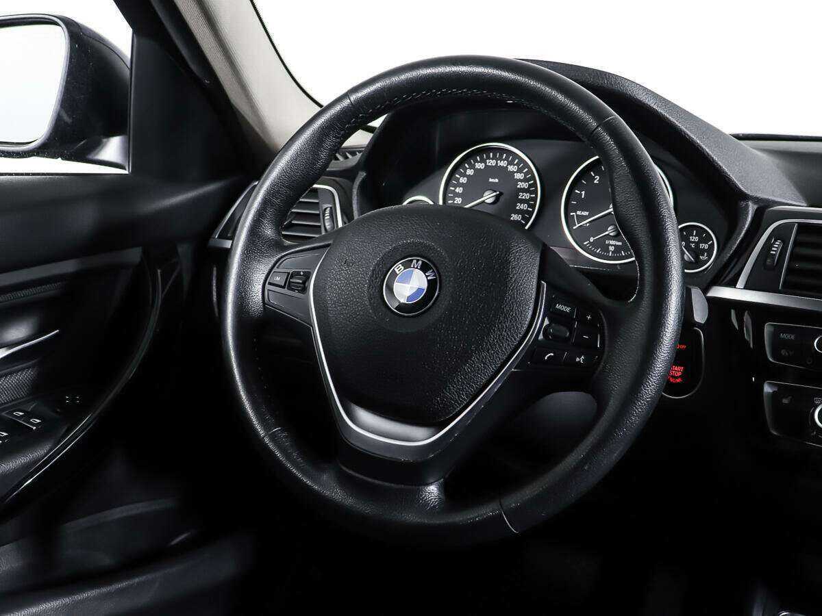 BMW 3 серии 320i xDrive, 2017 Фото №15