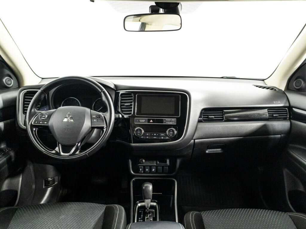 Mitsubishi Outlander, 2018 Фото №13