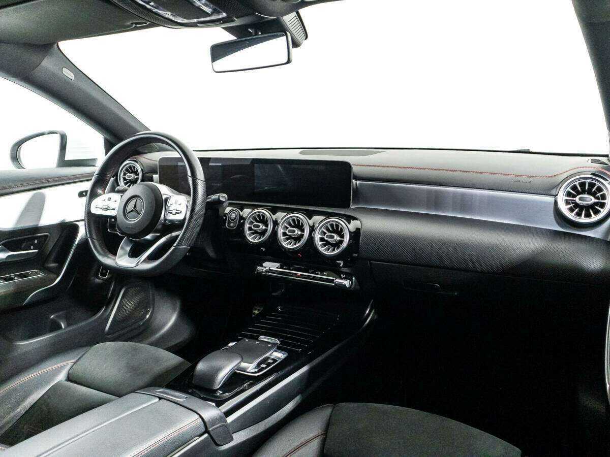 Mercedes-Benz CLA 200, 2019 Фото №9