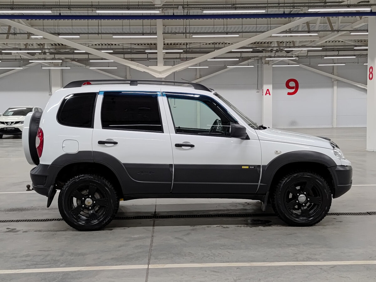 Chevrolet Niva I Рестайлинг, 2017 Фото №4