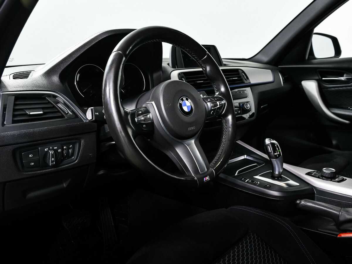 BMW 1 серии 118i, 2018 Фото №12