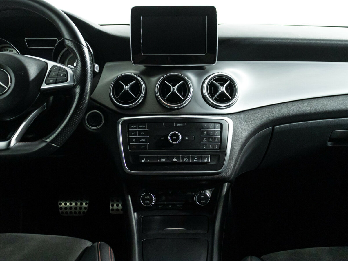 Mercedes-Benz GLA 200 I (X156), 2016 Фото №14