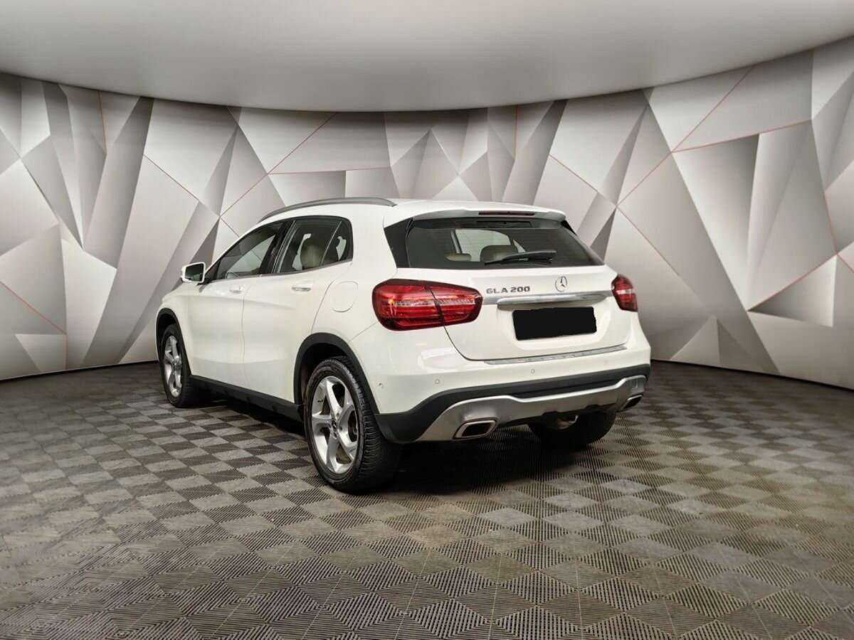 Mercedes-Benz GLA 200, 2019 Фото №4