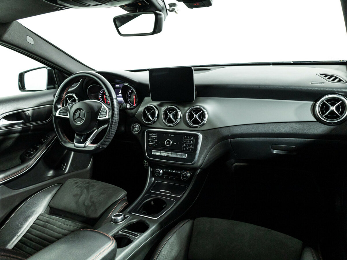 Mercedes-Benz GLA 200 I (X156) Рестайлинг, 2019 Фото №9
