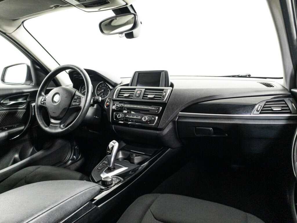 BMW 1 серии 120i, 2016 Фото №9