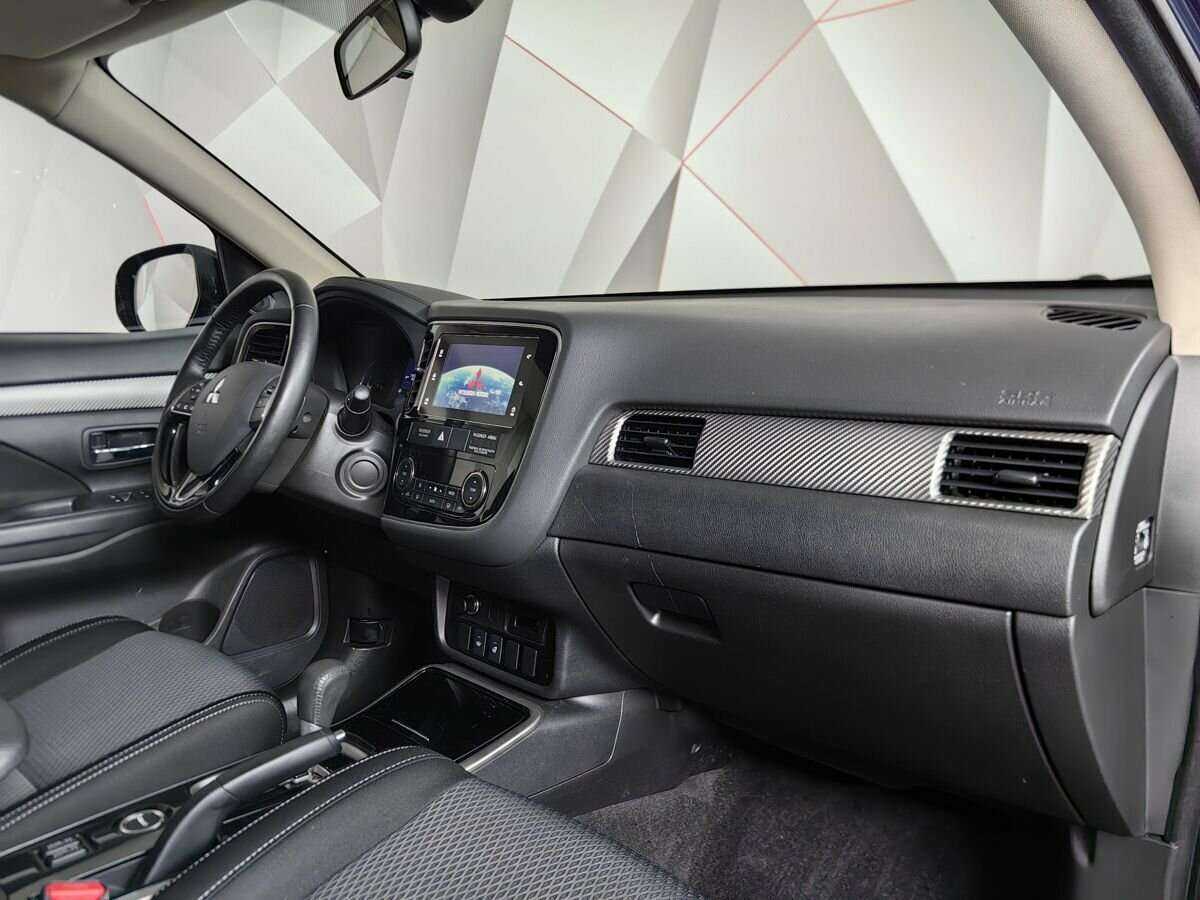 Mitsubishi Outlander, 2018 Фото №9