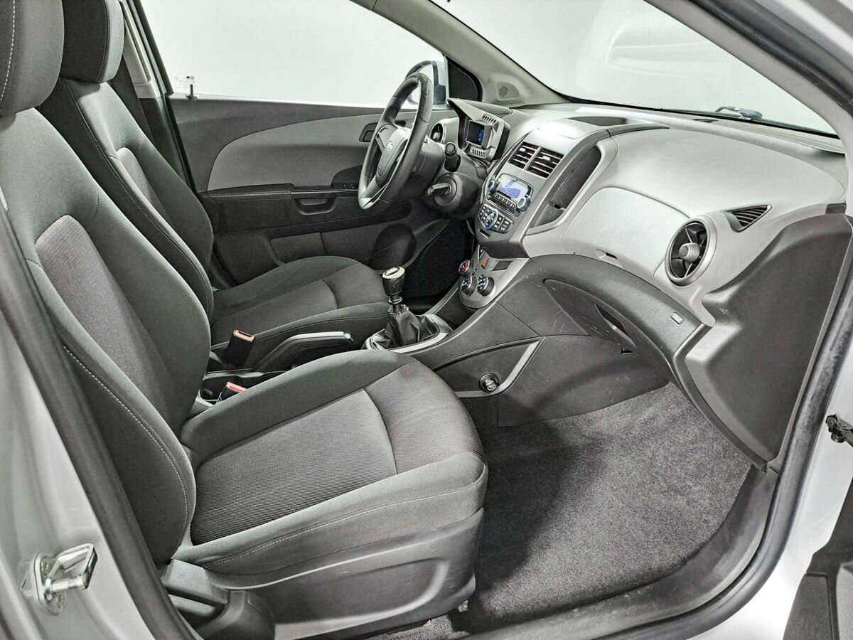 Chevrolet Aveo, 2012 Фото №9