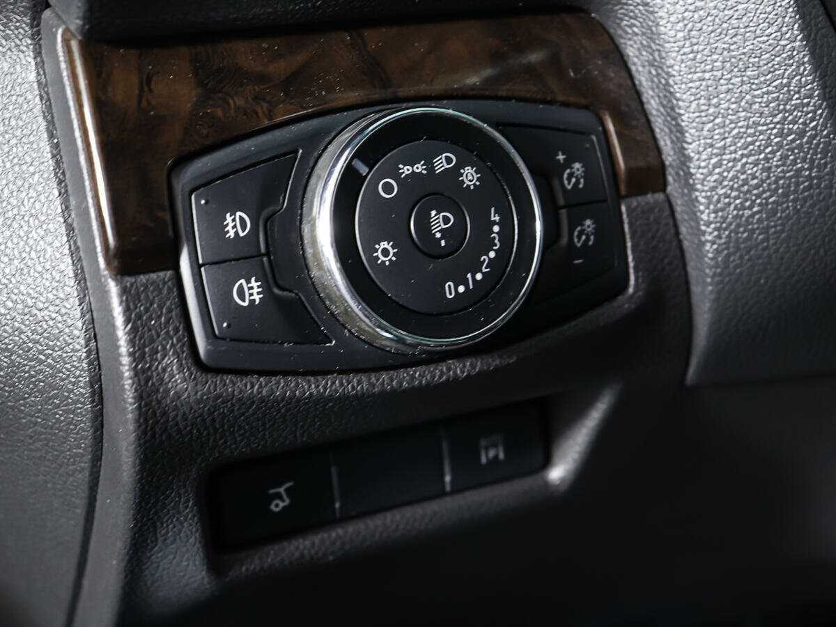 Ford Explorer, 2013 Фото №21