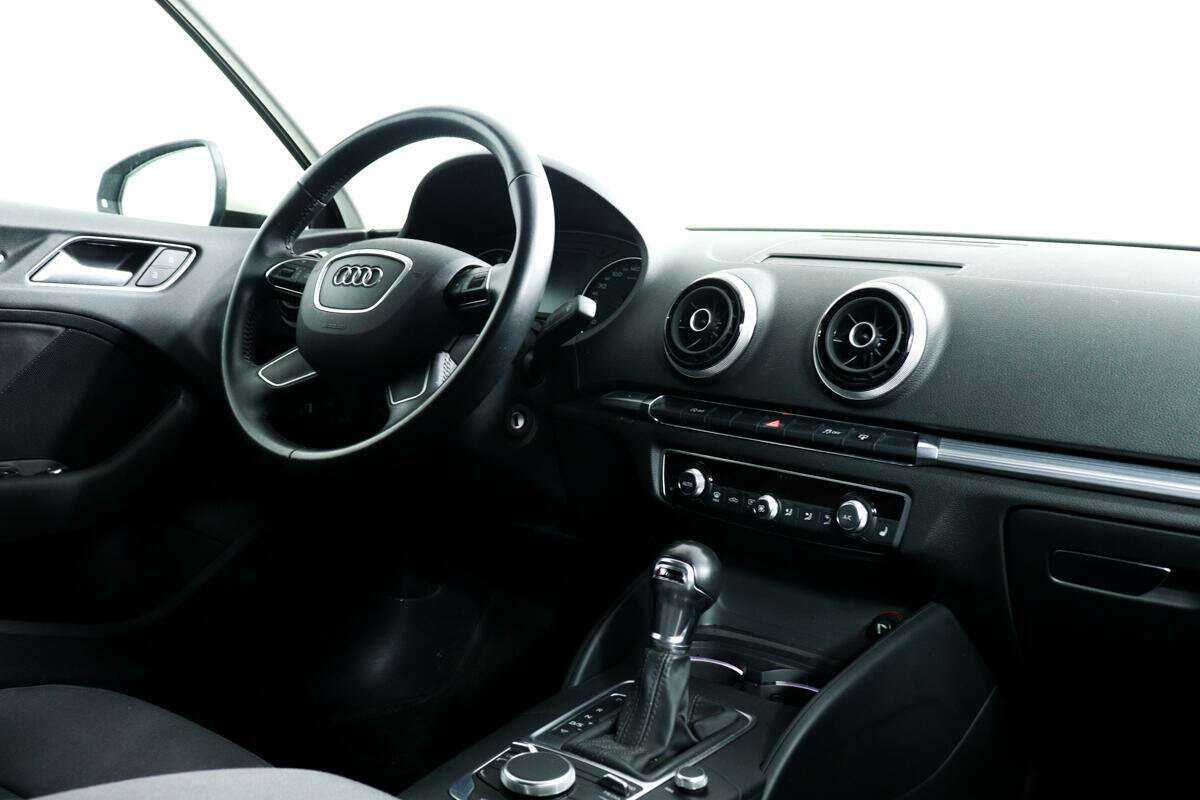 Audi A3, 2015 Фото №9